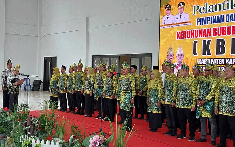 Pimpinan Daerah Kerukunan Bubuhan Banjar Kabupaten Kapuas Masa Bakti 2023 - 2028 Resmi Dilantik