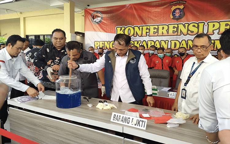 Polda Kalteng Musnahkan 594 Gram Sabu Hasil Pengungkapan Dua Bulan