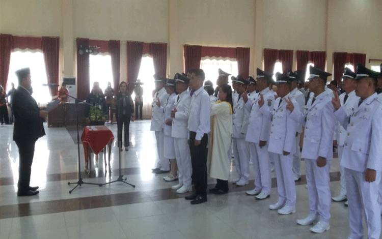 Kades Terpilih di Kabupaten Katingan Dilantik