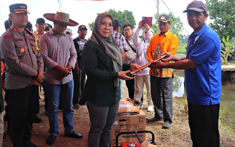 Pj Bupati Pulang Pisau Hadiri Tanam Padi Varietas Inpari IR Nutri Zinc