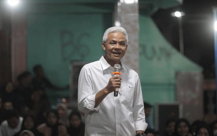 Ganjar Pranowo: Kami akan Membela Aiman Witjaksono