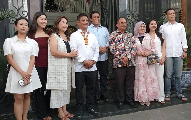 Wagub Kalteng Silahturahmi ke Kediaman Willy M Yoseph, Bersatu Dalam Sinergitas Umat Beragama
