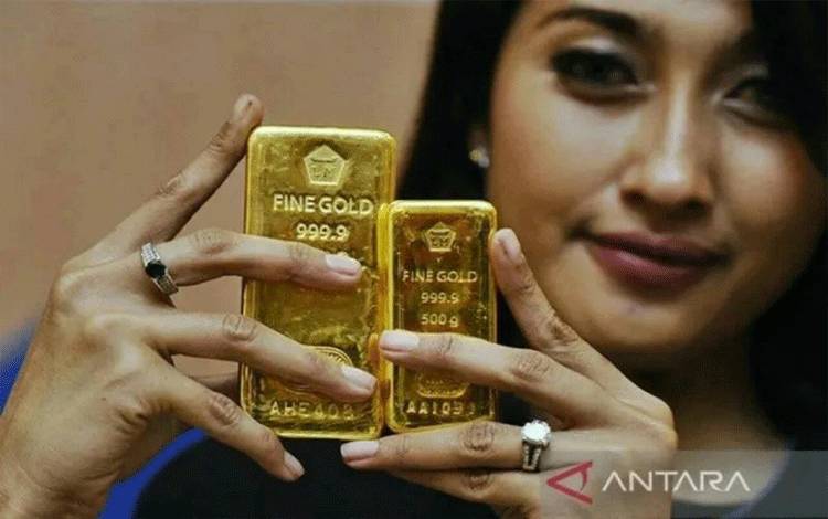 Harga Emas Antam Jumat Pagi Naik Rp5.000 Jadi Rp1,124 Juta Per Gram