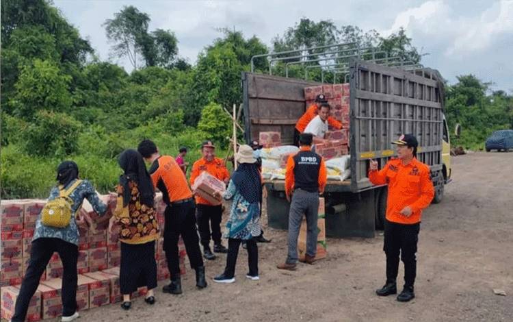 Anggota DPRD Kapuas Ini Apresiasi Pemkab Salurkan Bantuan Warga Terdampak Banjir di Mantangai