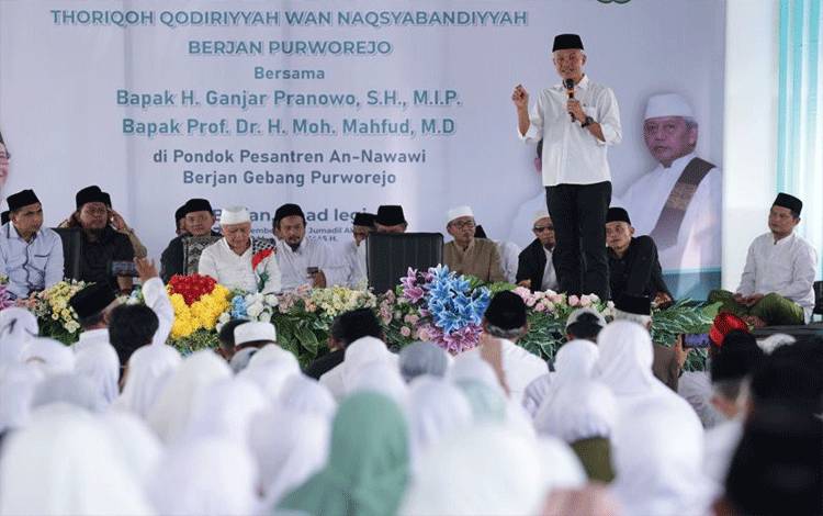 Ganjar Janji Anggarkan Rp4 Triliun Insentif Guru Agama se-Indonesia