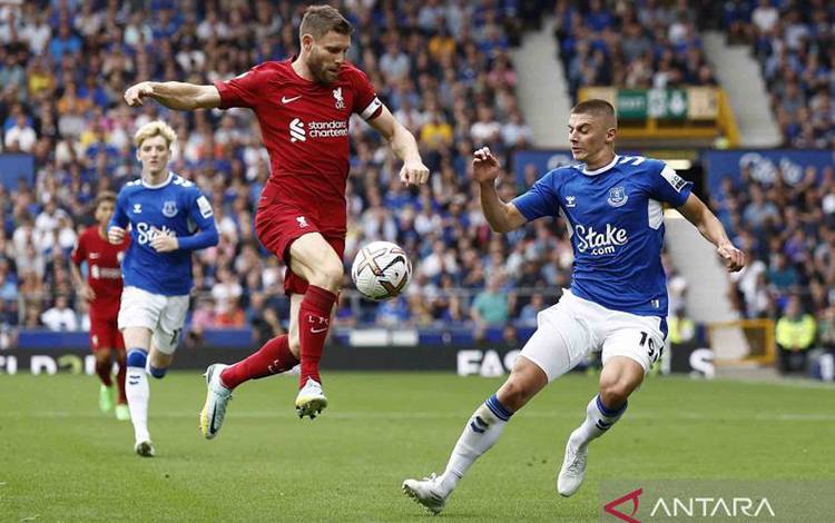 Milner Selangkah Lagi Samai Rekor Penampilan Giggs di Liga Inggris