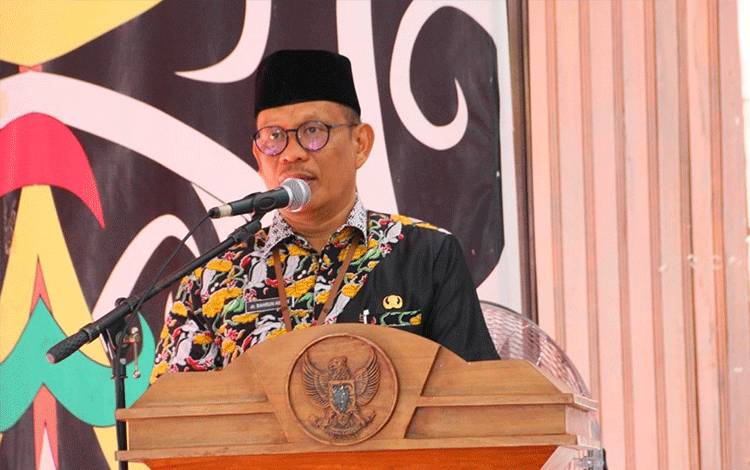 Pj Sekda Seruyan Minta Seluruh Pegawai Tingkatkan Semangat Kerja