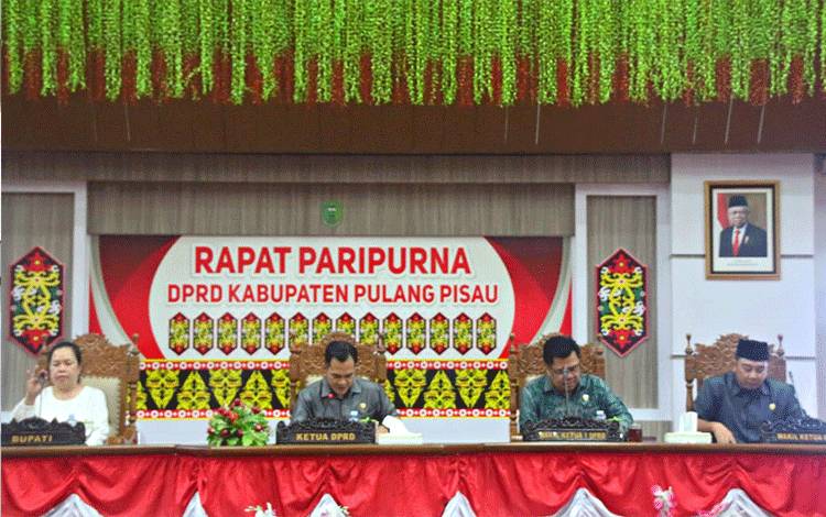 Pihak Pemkab Pulang Pisau Hadiri Masa Persidangan 1 DPRD Pulang Pisau