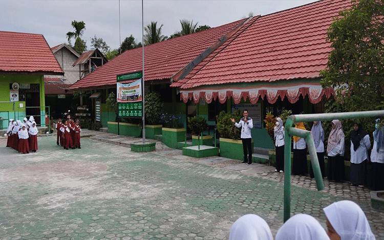 Kepsek MIN 5 Palangka Raya Minta Anak Didiknya Semangat dalam Belajar di Awal 2024