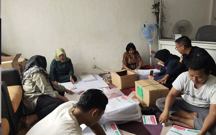 KPU Kalteng: Proses Sortir dan Lipat capai 3 Juta Surat Suara