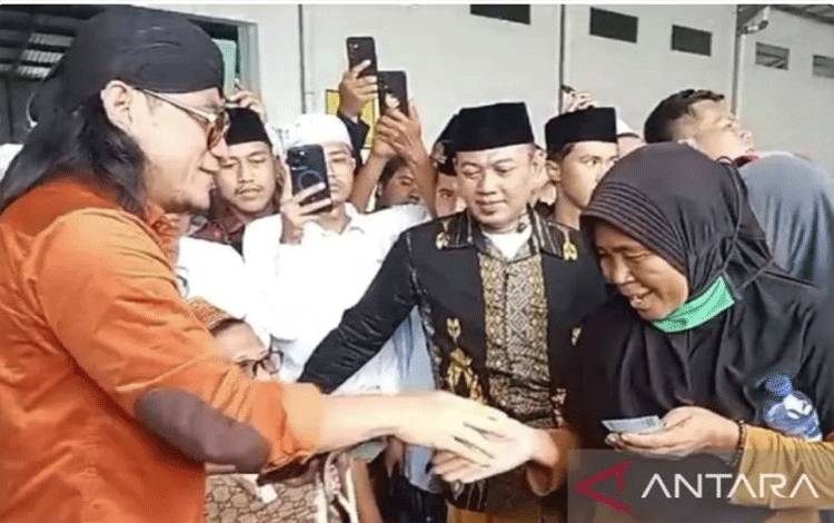 Legislator PKB Dukung Bawaslu Tuntaskan Aksi Bagi-Bagi Uang Gus Miftah
