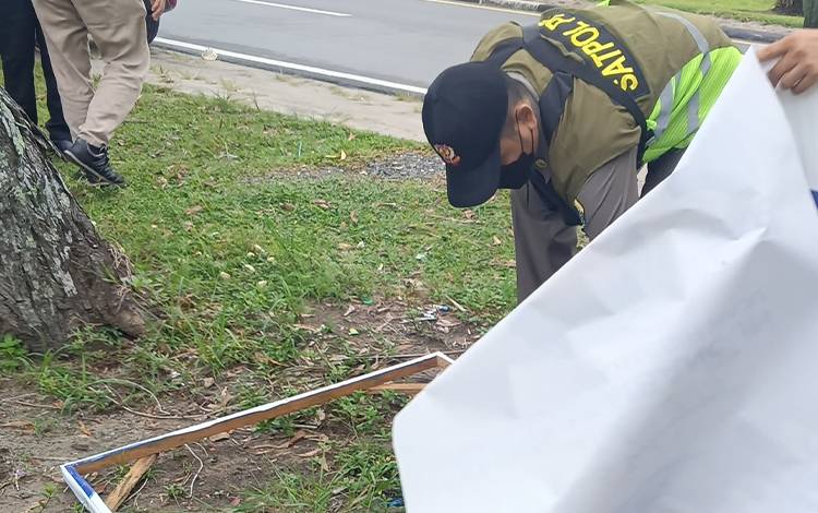 Bawaslu Palangka Raya Kembali Lakukan Penertiban APK