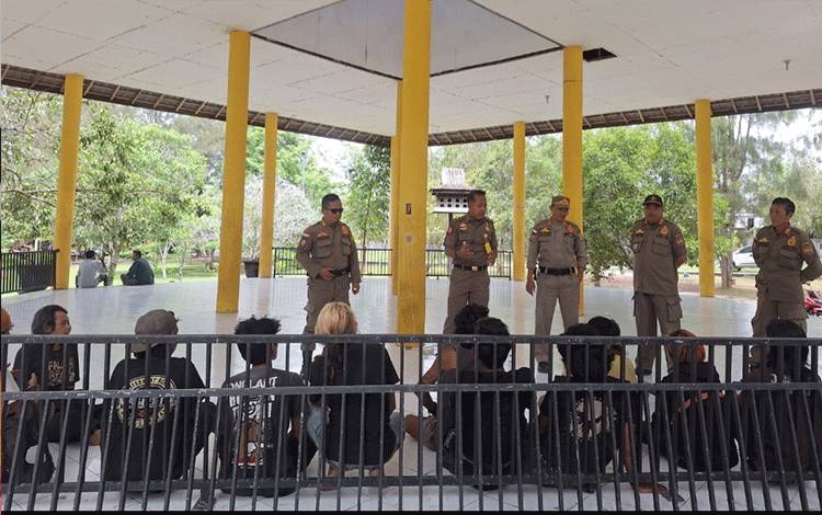 Dewan Apresiasi Satpol PP Kobar Tertibkan Anak Punk