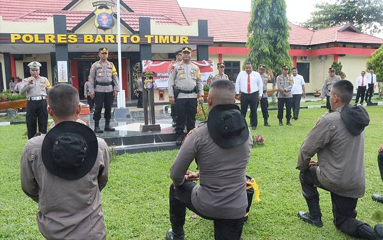 Polres Barito Timur Gelar Upacara Tradisi Penyambutan Bintara Remaja