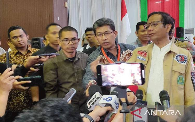 Mahfud Md: Pemilu Bukan Hura-Hura, Tapi Cegah Orang Jahat Berkuasa
