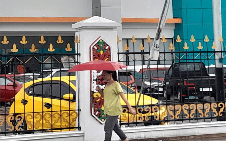 BMKG Prakirakan Mayoritas Kota Besar Turun Hujan Ringan hingga Lebat