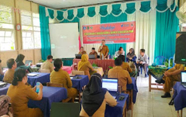 Kadisdik Kapuas Buka Workshop Pengelolaan E-Kinerja Guru dan Kepsek di Pulau Petak