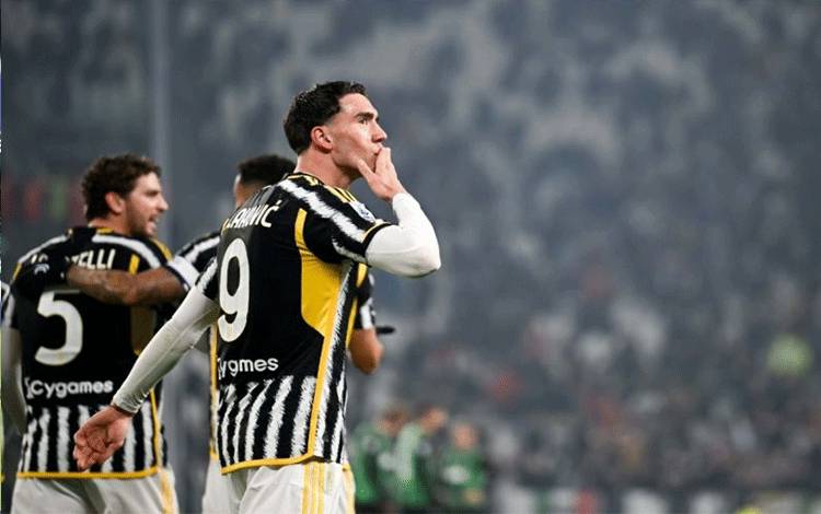 Dua Gol Dusan Vlahovic Bantu Juventus Kalahkan Sassuolo 3-0