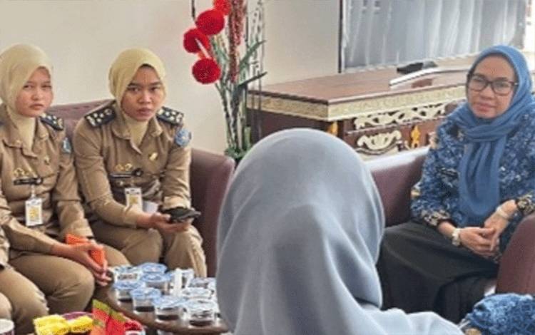 Fifi Arfina Berikan Informasi dan Motivasi kepada Praja IPDN Angkatan XXXI di BKPSDM Kota Palangka Raya