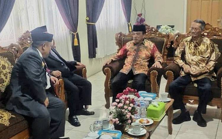 Abdul Razak Ucapkan Selamat Atas Dilantiknya Rektor Untama Pangkalan Bun