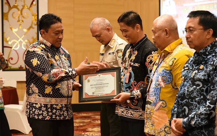Johni Sonder: Prestasi Realisasi APBD jadi Pendorong Motivasi