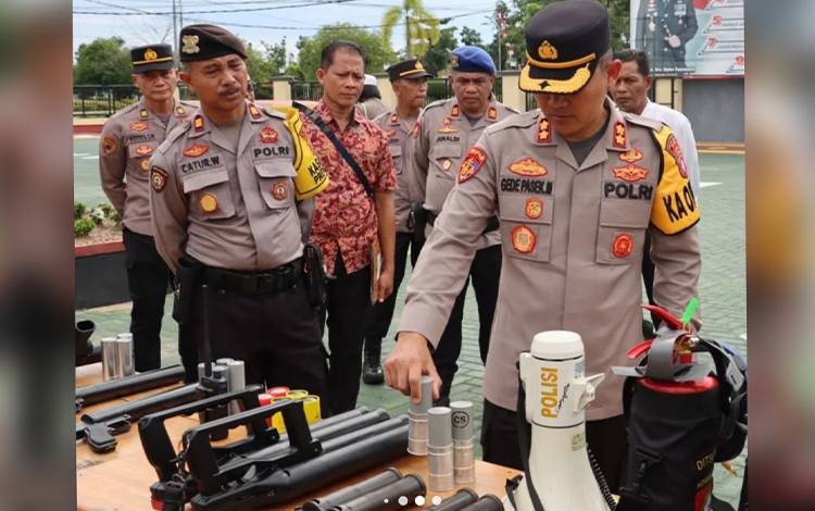 Polres Kapuas Apel Gelar Sarpras Satsamapta, Cek Kesiapan Hadapi Pemilu 2024