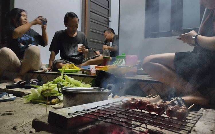 Jelang Imlek 2024, Harga Daging Babi Turun
