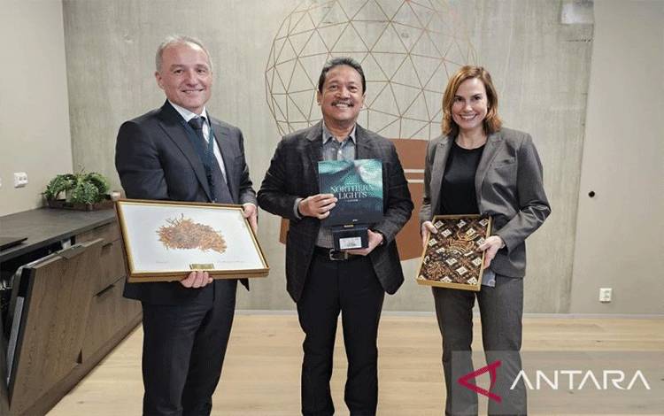 Menteri KKP Jajaki Kerja Sama dengan Perusahaan Satelit Asal Norwegia