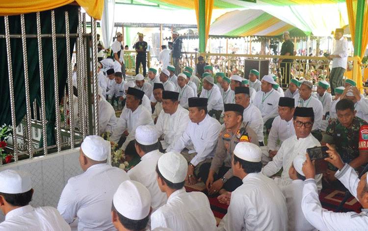 Kapolres Kobar Hadiri Haul Kyai Gede ke-16