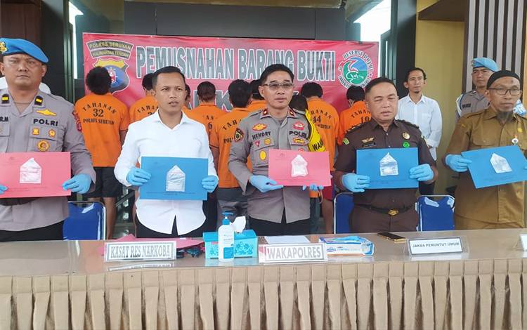 Polres Seruyan Amankan 9 Tersangka Tindak Pidana Narkotika