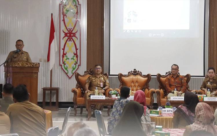 Pj Sekda Seruyan Hadiri Entry Meeting Tim BPK Kalteng