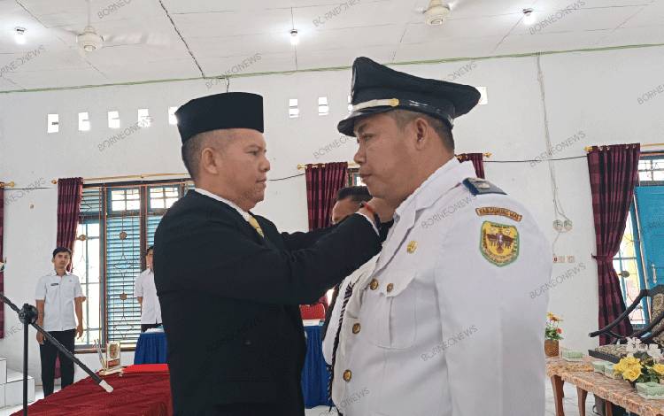 Bupati Gunung Mas Lantik Pj Kades Teluk Nyatu