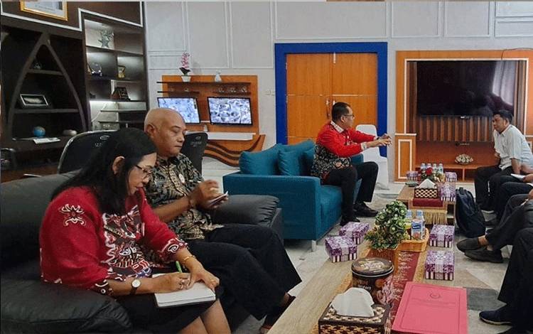Dislutkan Kalteng Gandeng BPBAT Mandiangin Perkuat Pengembangan Sektor Kelautan dan Perikanan