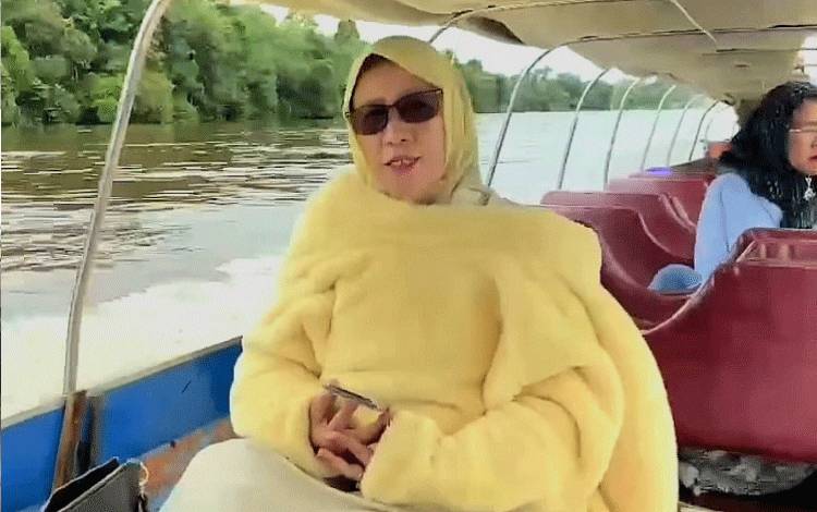 Siti Nafsiah Kunjungi Masyarakat DAS Katingan