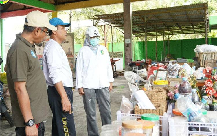 Pj Wali Kota Palangka Raya Ajak Warga Manfaatkan Sampah Jadi Rupiah