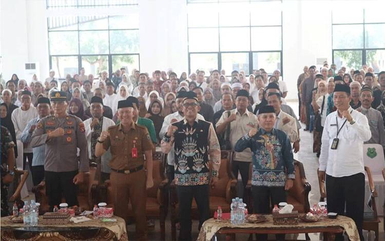Jemaah Calon Haji Kapuas Diberikan Pembekalan Sejak Dini Lewat Manasik Haji