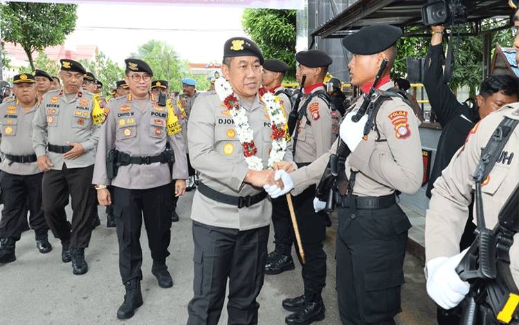 Kapolda Kalteng Ajak Bintara Remaja Tanamkan Jiwa Bhayangkara