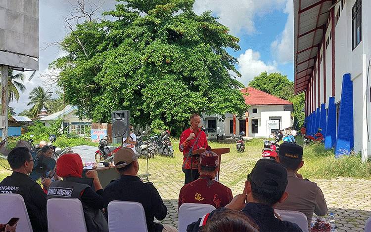 Sekda Kapuas Minta Camat Dukung Penuh Pendistribusian Logistik Pemilu