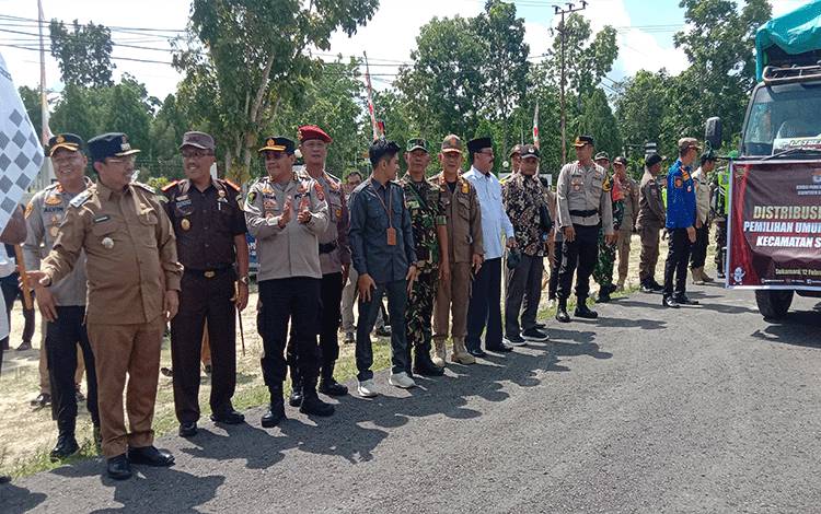 Kerusakan Jalan di Balai Riam Pascabanjir Dipastikan Tidak Ganggu Distribusian Logistik Pemilu