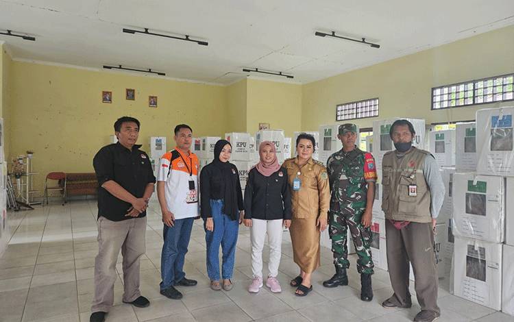Kelurahan Langkai Terima 400 Kotak Suara dari KPU Palangka Raya