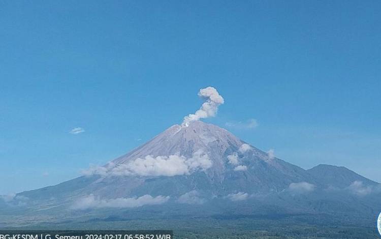 Gunung Semeru Erupsi Setiap Hari dalam Sepekan Terakhir
