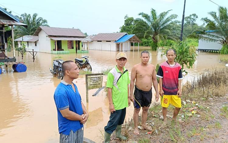 Hujan 2 Malam Sebabkan Banjir Ketinggian 1,5 Meter di Cempaga Hulu
