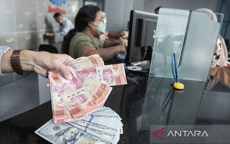 Rupiah Naik 130 Poin Dipengaruhi Sentimen Risk-On di Bursa Ekuitas