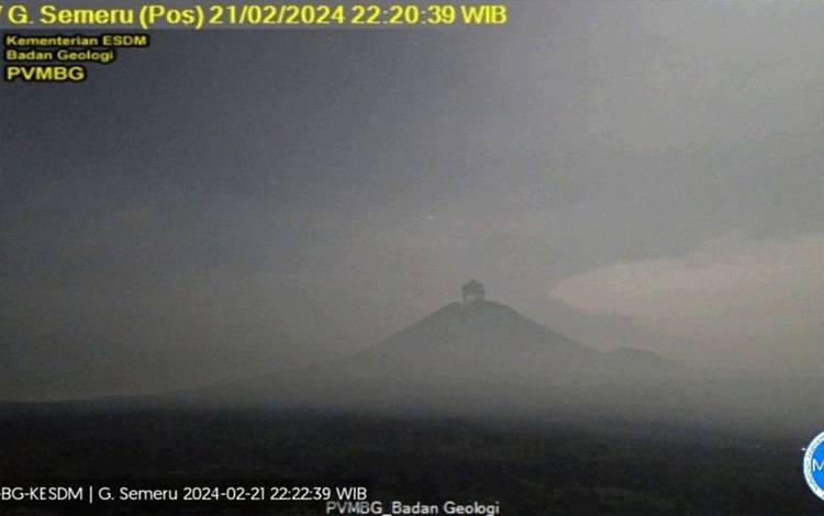 Gunung Semeru Kembali Erupsi Disertai Abu Vulkanik Setinggi 600 Meter