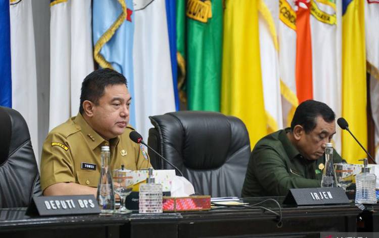 Kemendagri Minta Pemda Koordinasi dengan Bulog Bantu Salurkan Beras