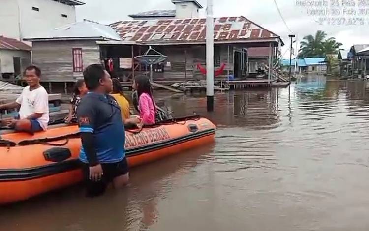 Melonjaknya Harga Beras Pengaruhi Penyaluran Bantuan Korban Banjir?