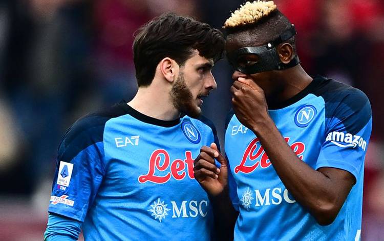 Osimhen dan Kvaratskhelia Bantu Napoli Libas Sassuolo 6-1