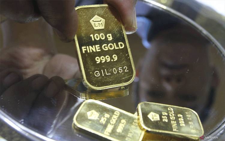 Harga Emas Antam Hari ini Naik Rp22.000 Jadi Rp1,164 Juta per Gram