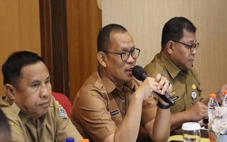 Pj Sekda Seruyan Hadiri Pembahasan Rancangan Perbup Tentang Jaminan Sosial Ketenagakerjaan