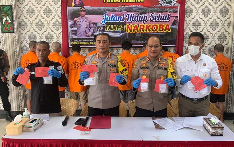 Polresta Palangka Raya Ungkap 10 Tersangka dan 287 Gram Sabu Periode Januari - Februari